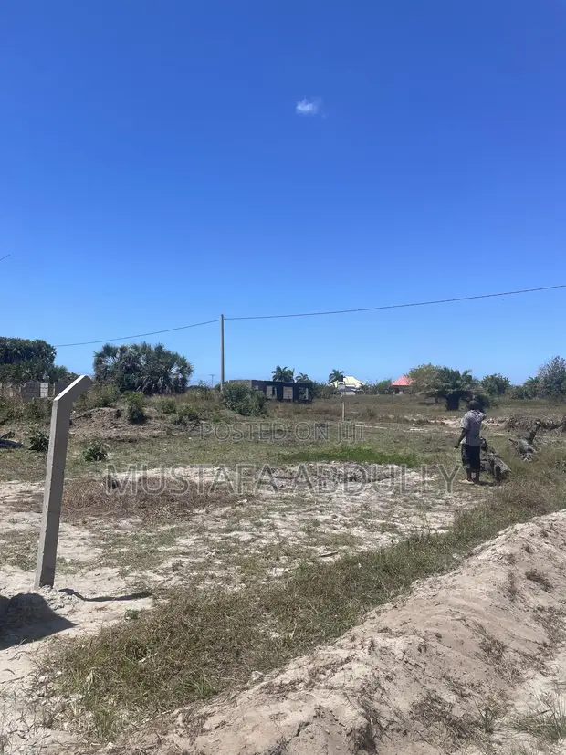Land for Sale in Kigamboni Dege - 1