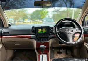 Toyota Premio 2004 Nyeupe