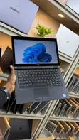 Laptop Dell Latitude 5290 2-in-1 - Core i3, 4GB RAM, 128GB SSD - 1