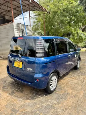 Toyota Sienta 2006 Bluu
