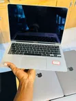 Apple MacBook Air 2020 M1 8GB RAM 256GB SSD - 1