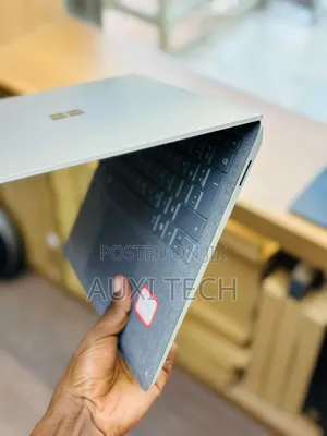 Microsoft Surface Laptop 3 - 8GB RAM, 256GB SSD