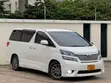 Toyota Vellfire 2009 - 4