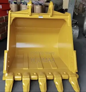 Brand New Komatsu PC200/CAT320D Excavator Bucket - 1.1 Cube