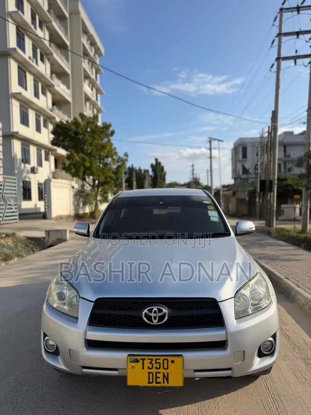 Toyota RAV4 2009 Nyeupe - 1