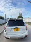 Subaru Forester 2010 Nyeupe - 2