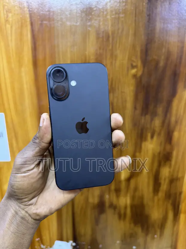 Apple iPhone 16 128GB Black - 1