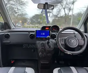 Toyota Porte 2015 - Kijivu Giza