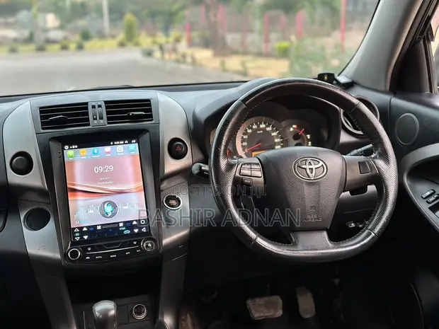 Toyota Vanguard 2010 Black - 1