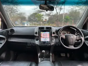 Toyota Vanguard 2010 Nyeusi