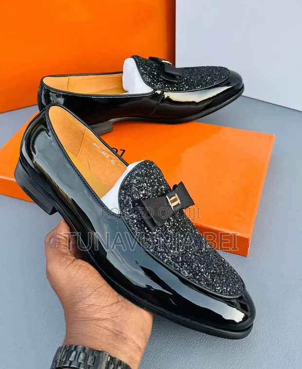 Louis Vuitton Moccasins Classic - Ngozi Nyeusi - 1