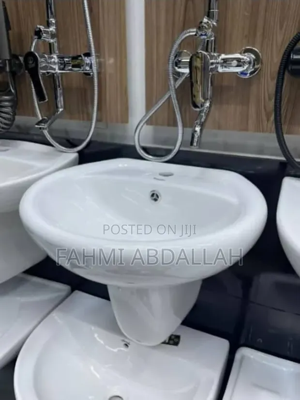 Space-Saving Half Pedestal Hand Wash Basin - 1