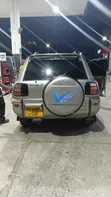 Toyota RAV4 Base 4x4 1999 Nyeupe - 2