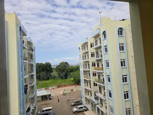 Ghorofa ya Vyumba 2 vya Kulala yenye Samani kwa Ajili ya Kuuzwa Mjini