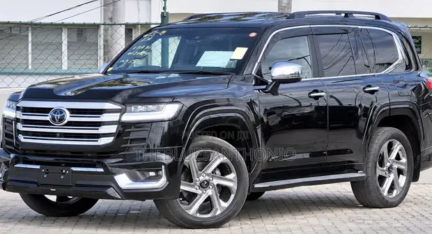 Toyota Land Cruiser ZX 2022 Nyeusi - 1