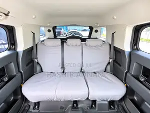 Toyota FJ Cruiser 2012 Nyeusi