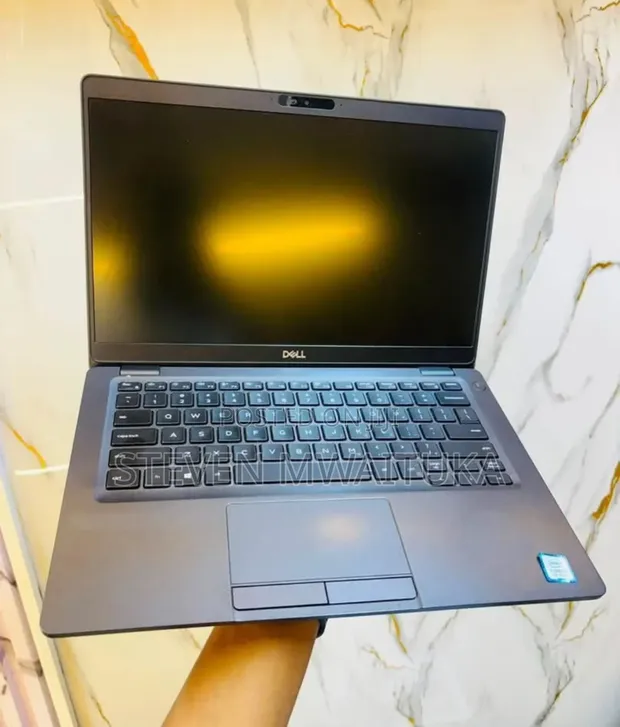 Laptop Dell Latitude 5400 - 24GB RAM, 256GB SSD - 1