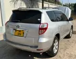 Toyota Vanguard 2004 Silver - 4