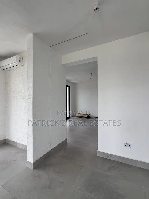 8-Bedroom Mansion for Sale in Kunduchi, Bahari Beach - 1