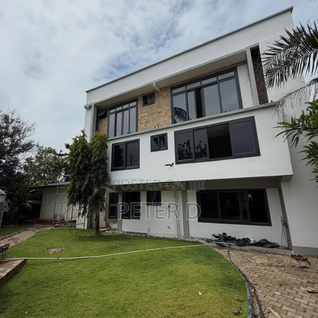 2 Bedroom Unfurnished Apartment for Rent in Masaki - 1
