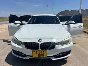 BMW 3 Series 2012 Nyeupe