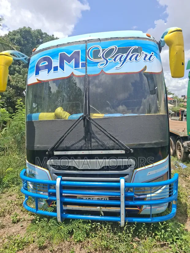 Yutong ZK6126HGA Bus 2019 Blue - 1