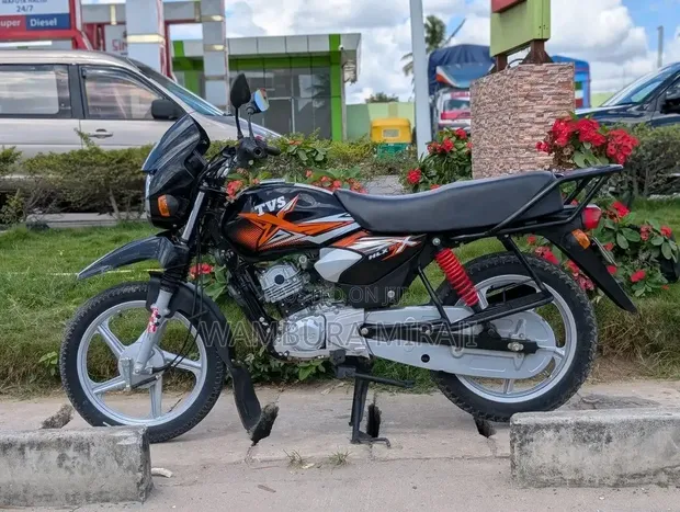 TVS Apache RTR 150 Black - 1