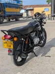 Bajaj 2025 Nyeusi - 4
