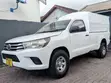Toyota Hilux 2010 White - 4