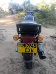 Bajaj Boxer 125 2025 Nyeusi - 3