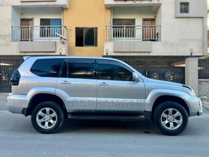 Toyota Land Cruiser Prado 2005 Nyeupe