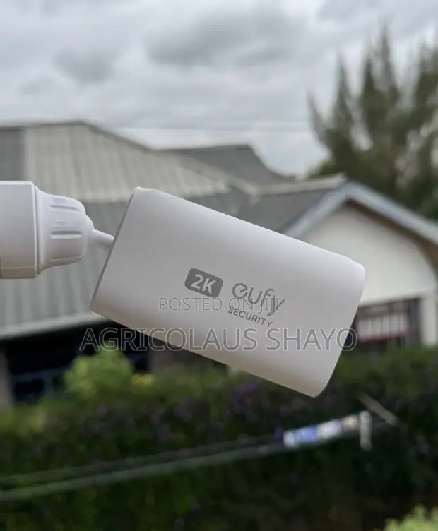 Eufy SoloCam S220 - Kamera ya Nje Inayochajiwa na Jua - 1