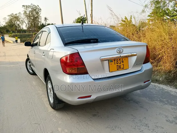 Toyota Allion 2004 Nyeupe - 1