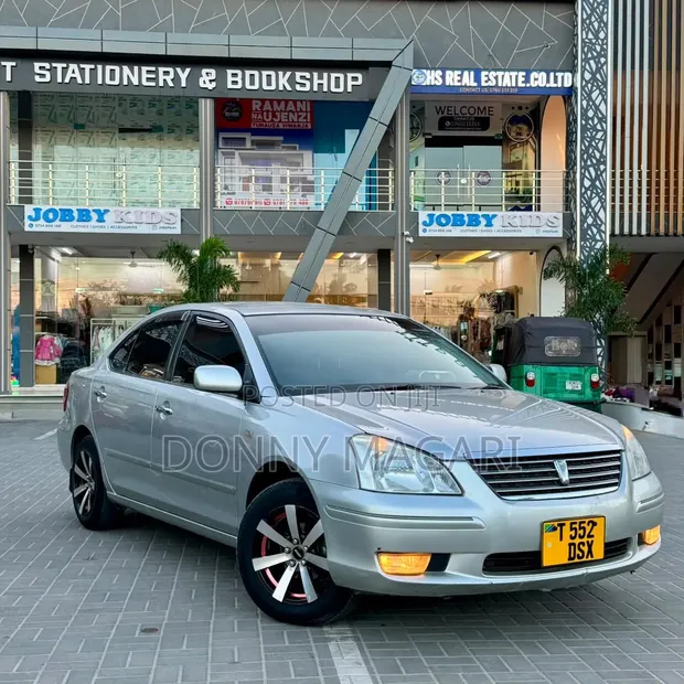 Toyota Premio 2004 Silver - 1