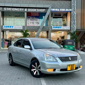 Toyota Premio 2004 Nyeupe