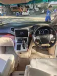 Toyota Alphard 2011 - Pearl White - 3