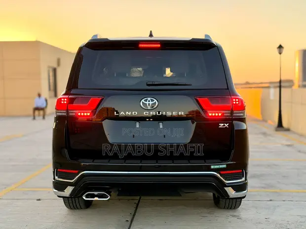 New Toyota Land Cruiser 2026 ZX Black - 1