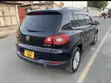 Volkswagen Tiguan 2.0 S 2009 Nyeusi - 2