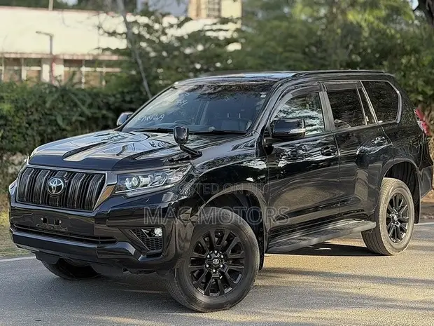 Toyota Land Cruiser Prado 2.8 2020 Nyeusi - 1