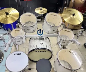 Professional TAMA 7-Piece Acoustic Drum Set - Classic Finish