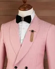 Mario Casas Suti ya Pink yenye Michirizi na Kola ya Shawl - 1