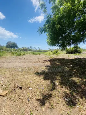 Kiwanja Kinauzwa Gezaulole, Kigamboni