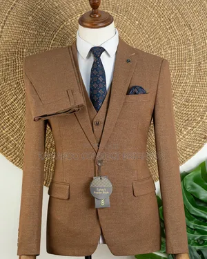 Suti ya BOSS ya Vipande 3 Brown Textured Check na Tai