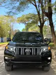 Toyota Land Cruiser Prado 2021 Nyeusi - 5