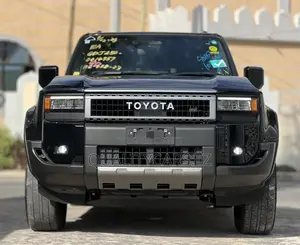 Toyota Land Cruiser Prado 2024 Nyeusi