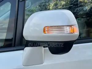 Toyota Noah 2008 - Nyeupe