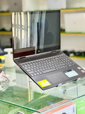 Laptop HP Envy 15 Convertible - Ryzen 5, 8GB RAM, 256GB SSD