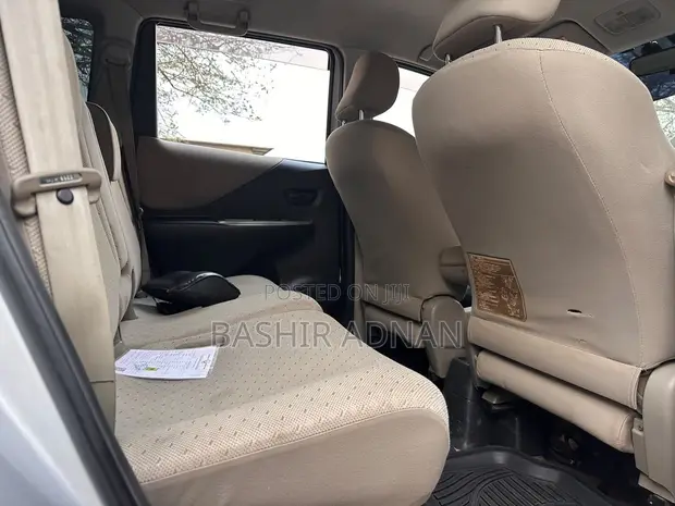 Toyota Ractis 1.3 FWD 2007 Silver - 1