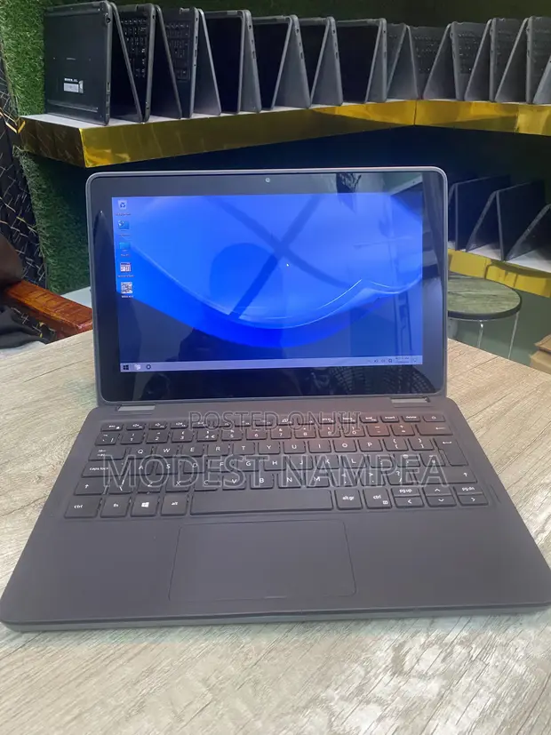 Dell Latitude 3120 4GB Intel Pentium 128GB SSD 2-in-1 Touchscreen - 1