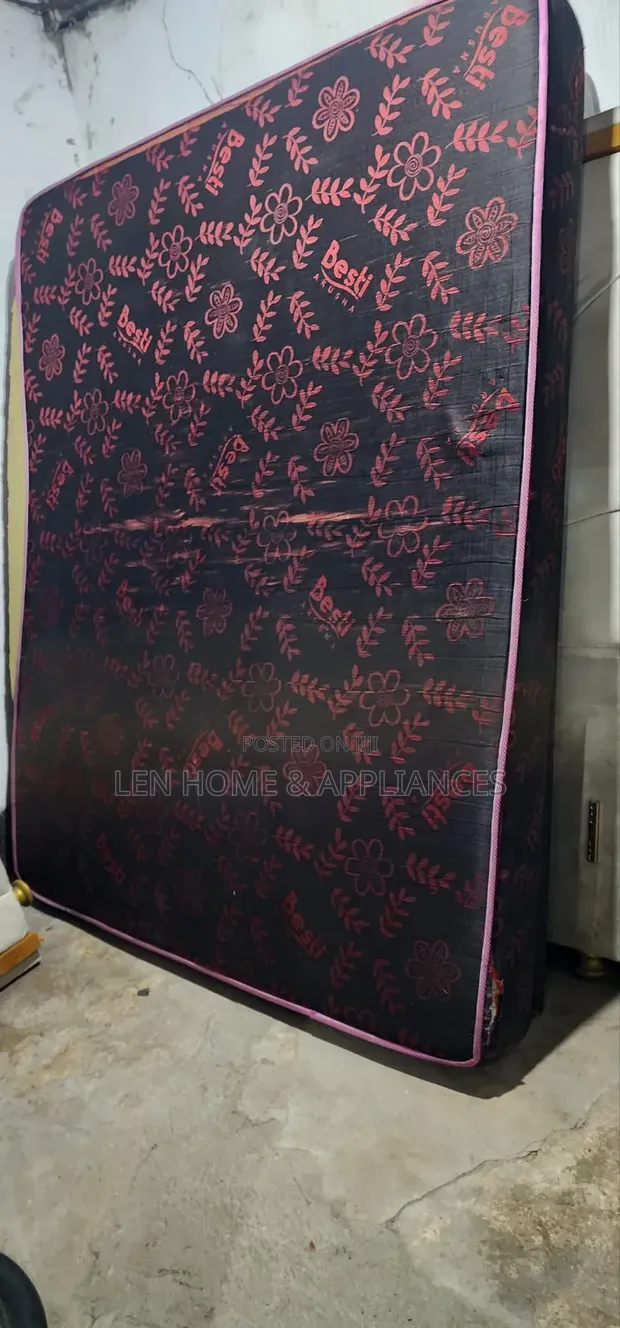 Used Clean Mattress 8 Inch - 1